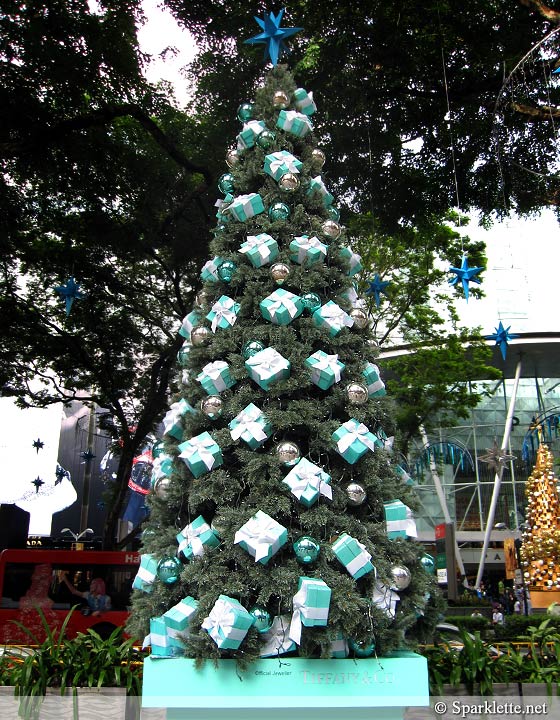 Christmas tree made up of Tiffany & Co blue boxes at Ngee Ann City, Singapore