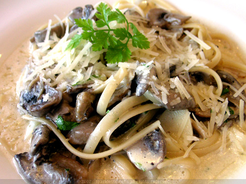 Linguini in Mushroom Cream Sauce Linguini in Mushroom Cream Sauce