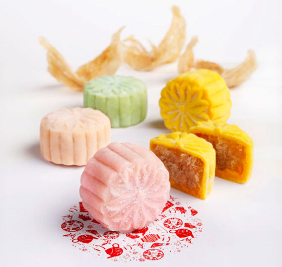 Bird's nest mooncakes from Resorts World Sentosa, Singapore