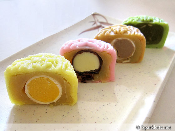 Snowskin mooncakes from Mandarin Orchard Singapore