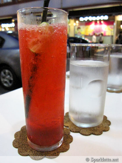 Thai roselle & lime drink (Nam Ga Jeab)