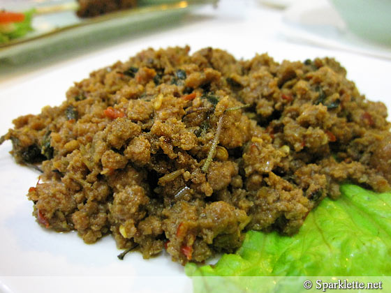 Stir-fried Thai minced chicken with basil leaves (Kapow Gai)