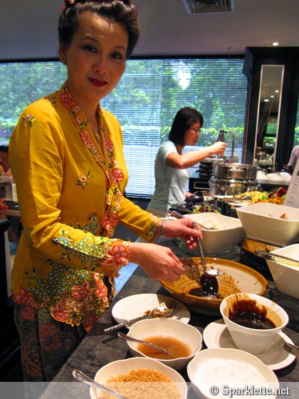 Peranakan lady in Singapore