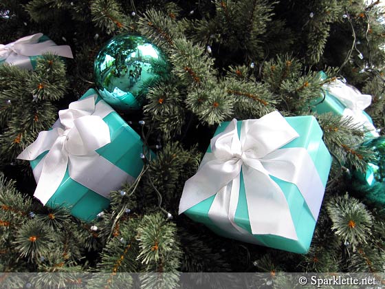 Christmas tree made up of Tiffany & Co blue boxes at Ngee Ann City, Singapore