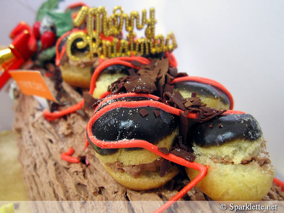 Christmas chocolate mousse log cake from MetroCakes, Singapore