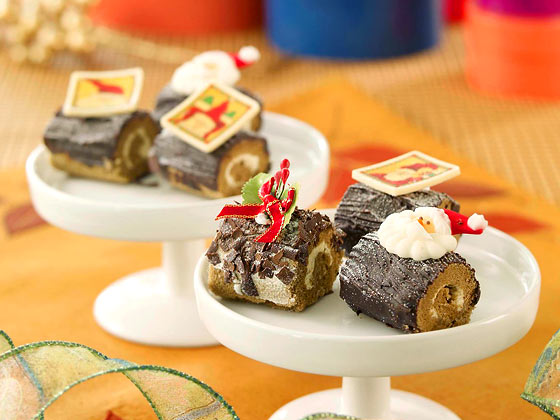 Christmas mini log cake from Eatzi Gourmet, Singapore