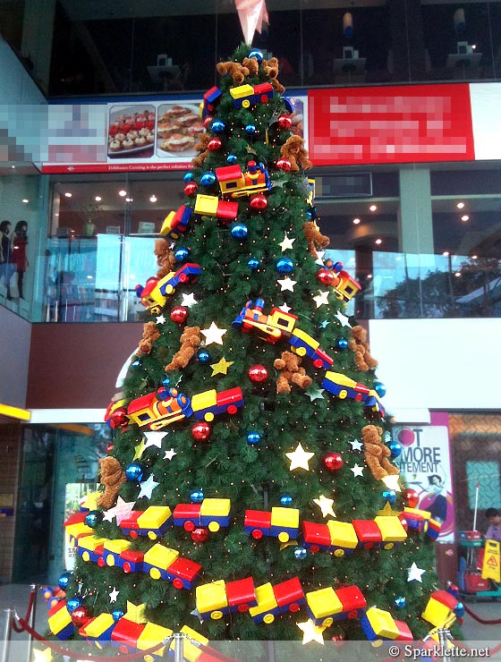 Christmas tree at Lot One Shoppers' Mall, Singapore