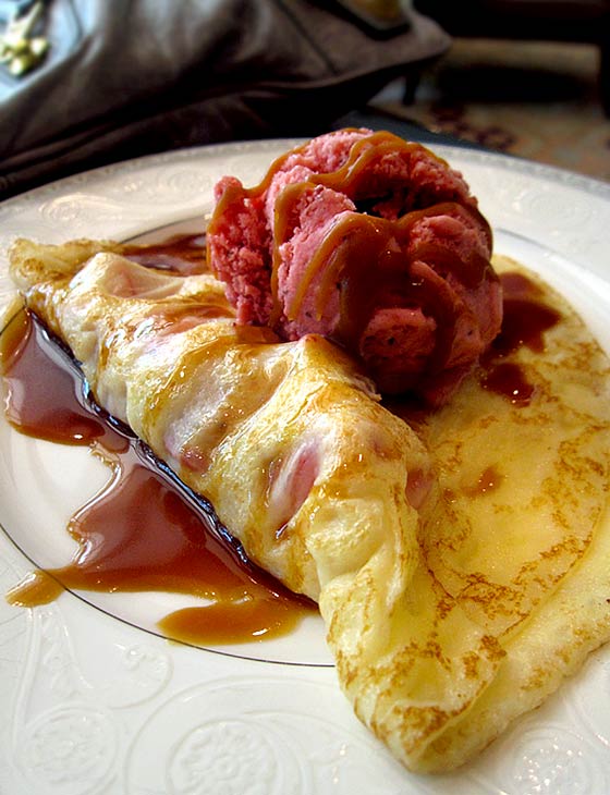 Strawberry crepe