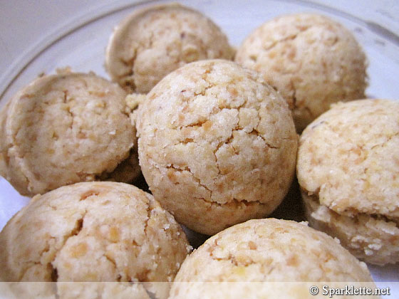 Chinese New Year peanut balls