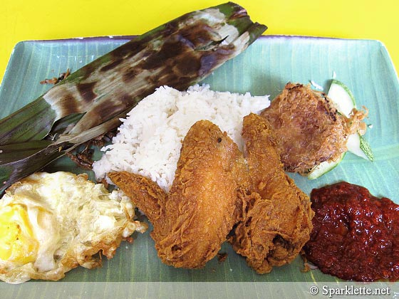 Selera Rasa Nasi Lemak at Adam Road Food Centre, Singapore