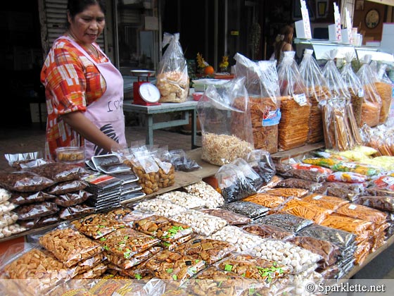 Sunday Walking Street Market, Chiang Mai, Thailand