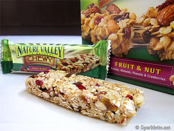 Nature Valley Granola bars in Fruit & Nut flavour