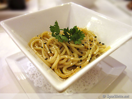 Goma (black sesame) spaghetti