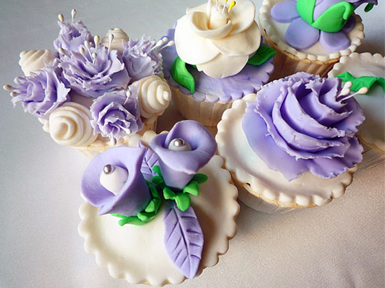 Customised lavender wedding cupcakes from The Cake Galleria, Singapore