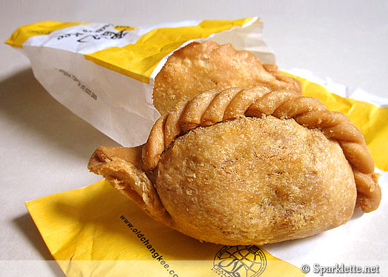 Old Chang Kee curry puffs