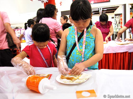 Sandwich making workshop for children at Liang Court, Singapore