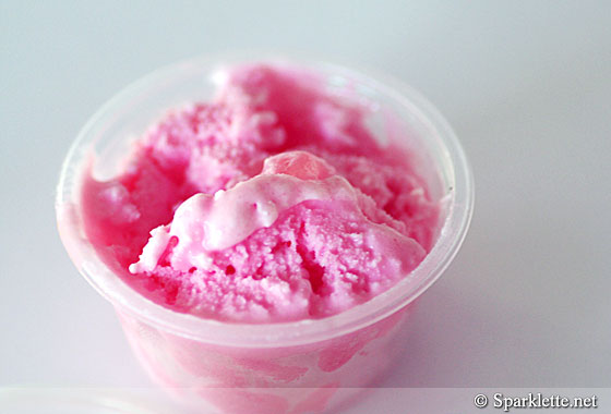 Bandung (rose syrup) gelato