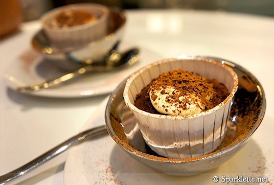 Chocolate lava cake