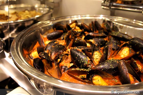 Provence-style mussels