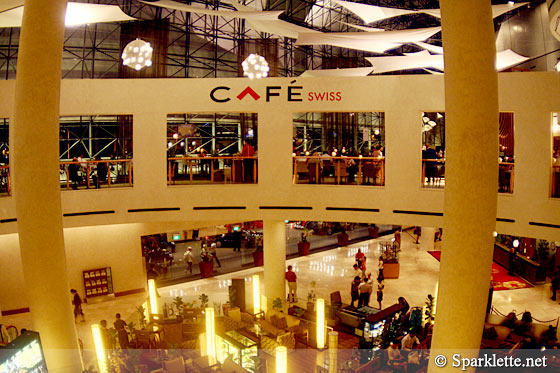 Café Swiss at Swissôtel The Stamford, Singapore