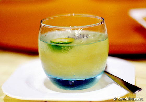 Chilled lemongrass jelly in lemonade