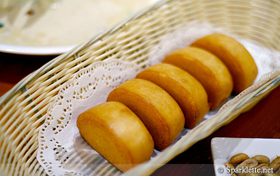 Deep fried mantou