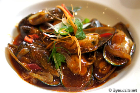 Mussels in sambal sauce