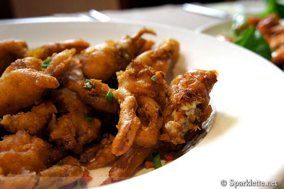 Deep-fried soft-shell crabs