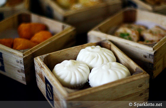 Steamed chilli crab pau