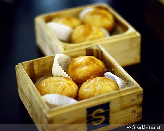 Fried chilli crab pau