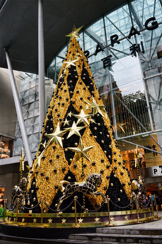 Christmas tree at Paragon, Singapore