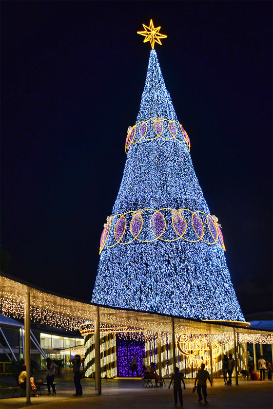 Christmas tree at VivoCity, Singapore