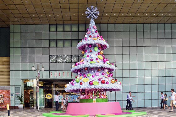Christmas tree at Suntec City Mall, Singapore
