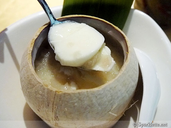 Steamed whole coconut with egg white and hashima
