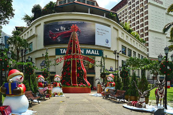 Christmas tree at Tanglin Mall, Singapore