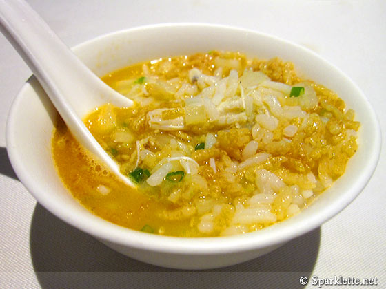 Poached crispy rice with fresh crab meat in superior broth