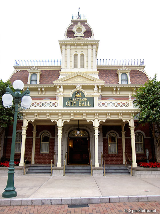 Hong Kong Disneyland - City Hall