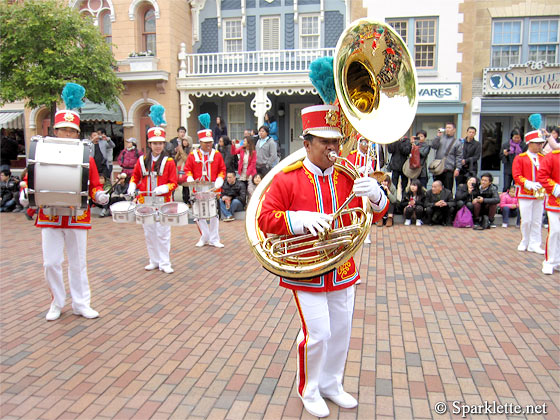 Hong Kong Disneyland - The Disneyland Band