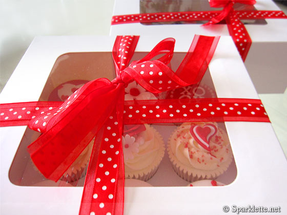 Jo Takes the Cake Valentine's Day cupcakes