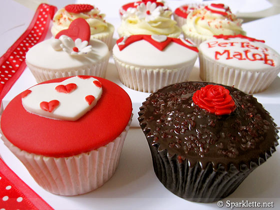 Jo Takes the Cake Valentine's Day cupcakes