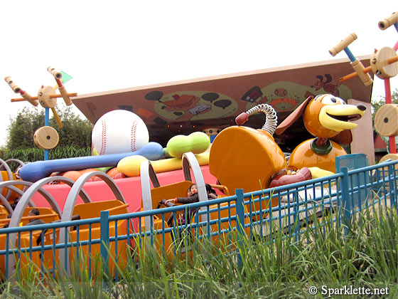 Hong Kong Disneyland - Slinky Dog Spin at Toy Story Land