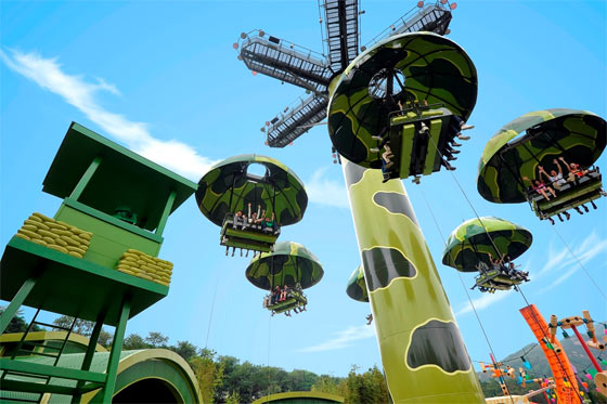 Hong Kong Disneyland - Toy Soldier Parachute Drop at Toy Story Land