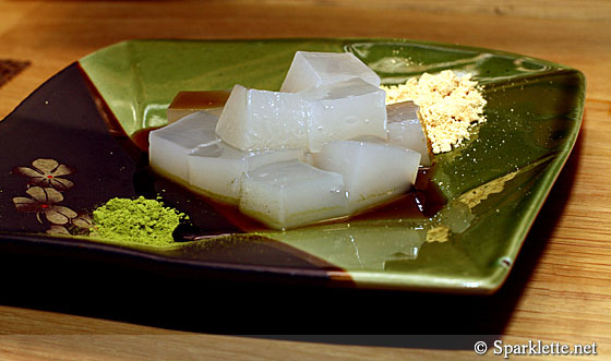Warabi mochi