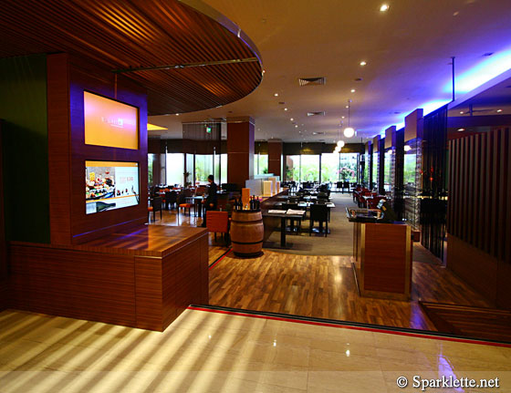 Novotel Singapore Clarke Quay - The SQUARE Restaurant