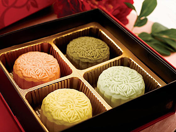 Fruity snowskin mooncakes