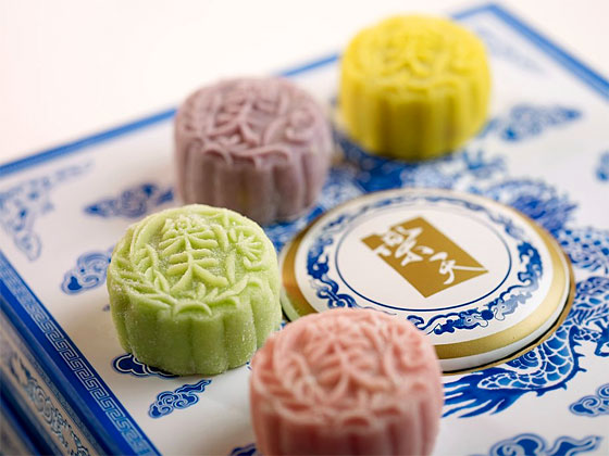 Snowskin mooncakes from Paradise Group