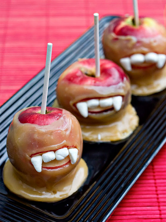 Vampire caramel apples