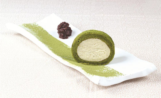 Green tea cake roll