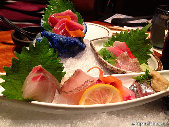 Fatty tuna, yellow seabream, horse mackerel, golden-eye snapper, striped jack, yellowtail, Japanese seabream sashimi