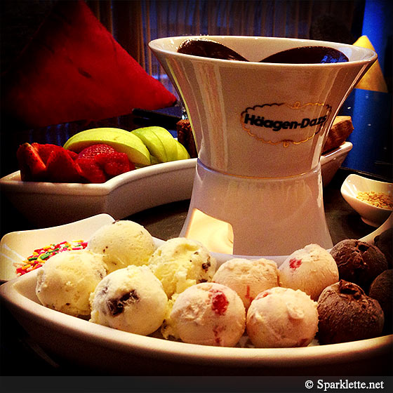 Häagen-Dazs Christmas chocolate fondue